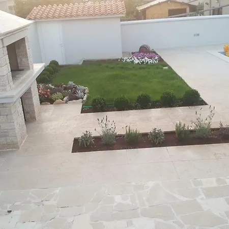 Holiday home Lucas *
